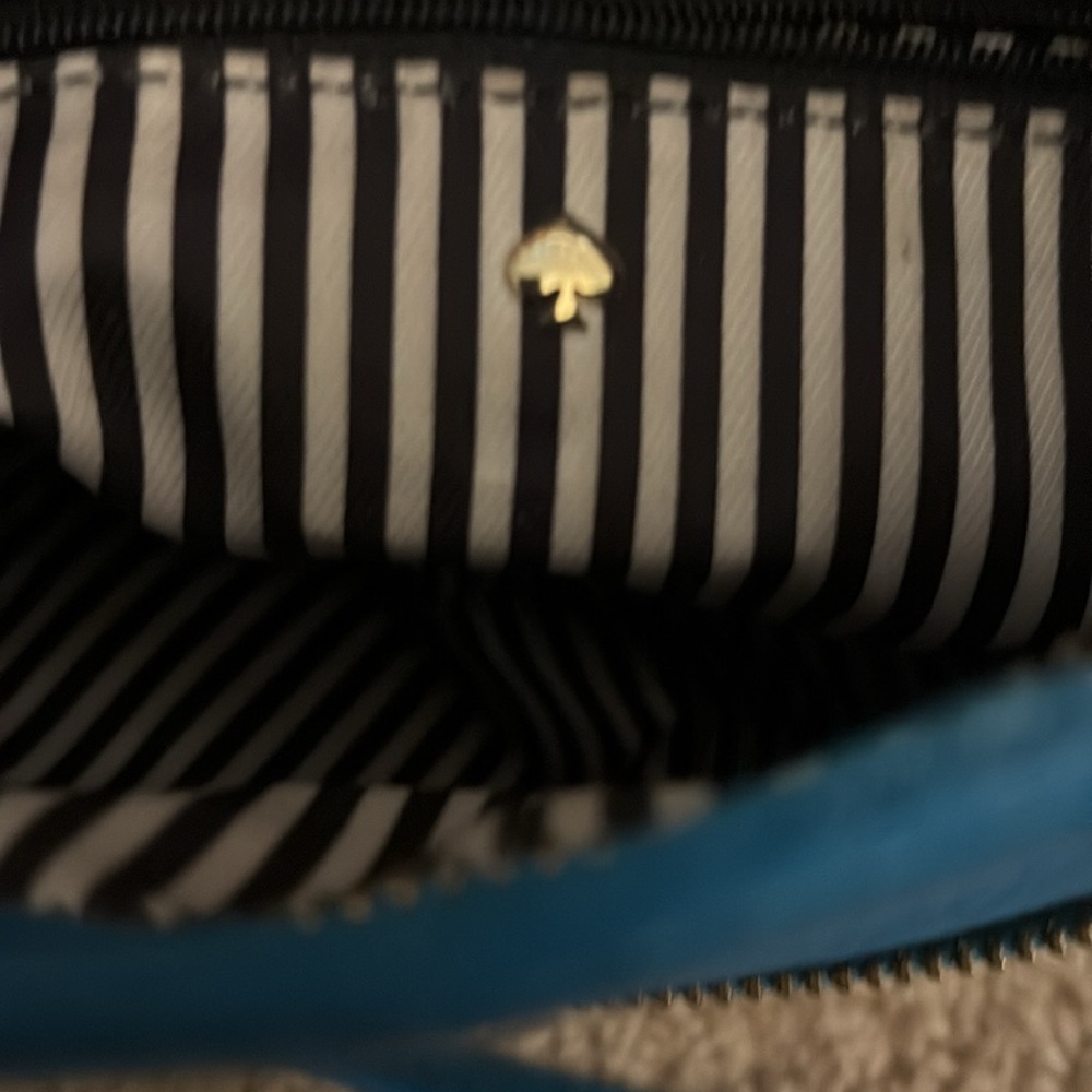 Kate Spade teal blue EUC crossbody - Picture 6 of 6